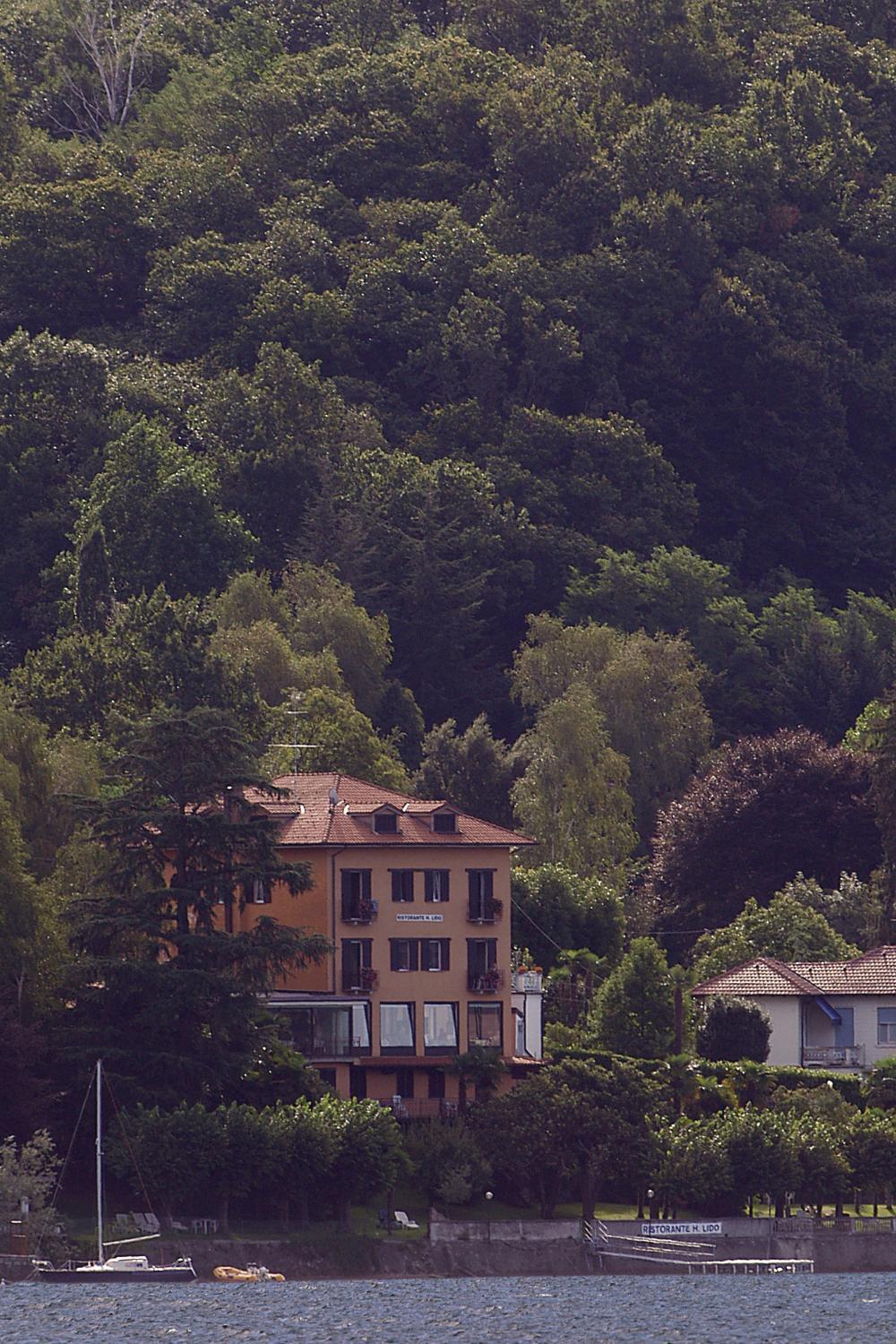 Hotel Lido Ranco Eksteriør bilde